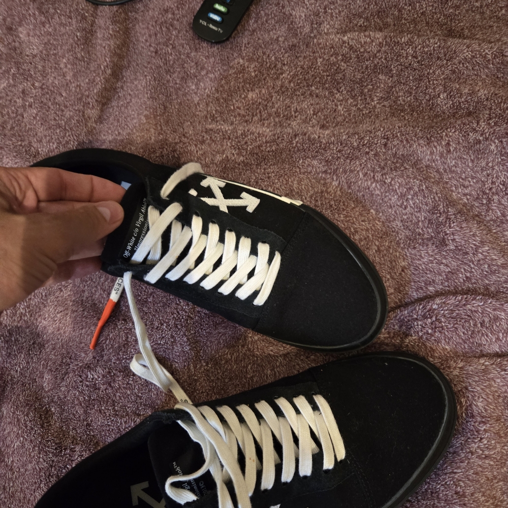 Off-White Black and Orange Men's Sneakers - Picture 5 of 8
